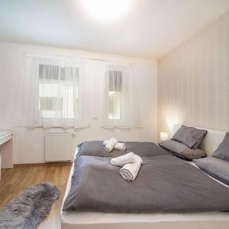 Grace Pine Apartment 1 Budapest Exterior foto