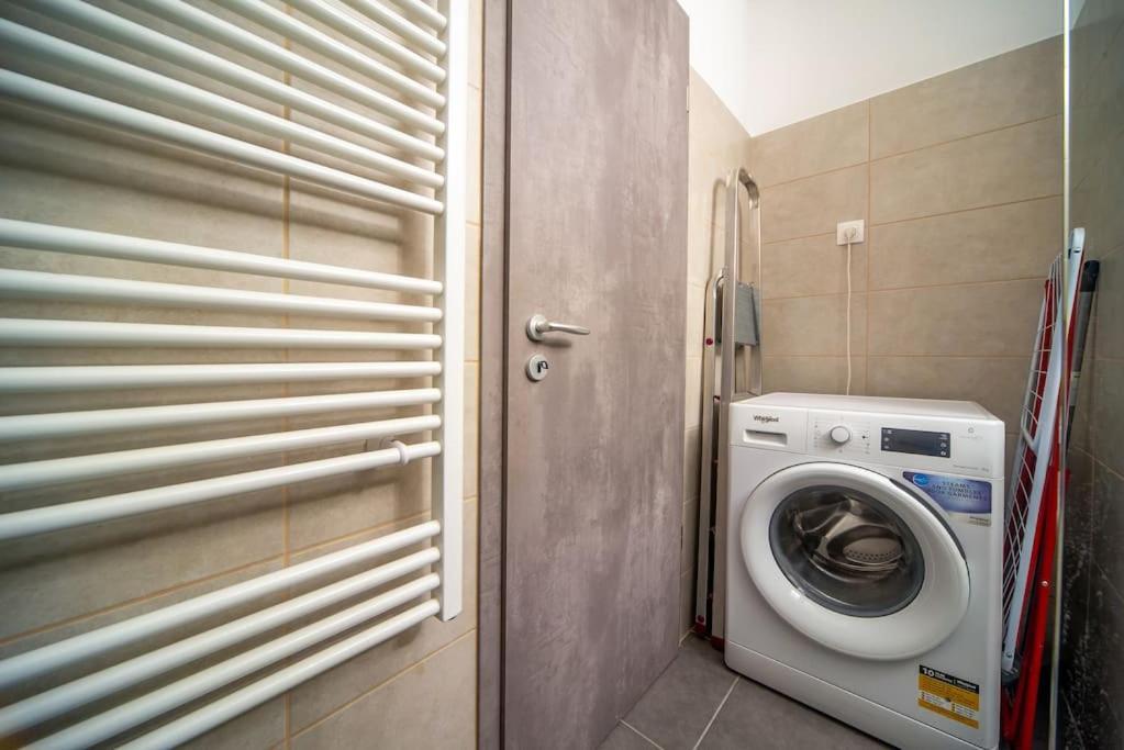 Grace Pine Apartment 1 Budapest Exterior foto